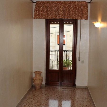 Вилла Antico Borgo Monacizzo Экстерьер фото